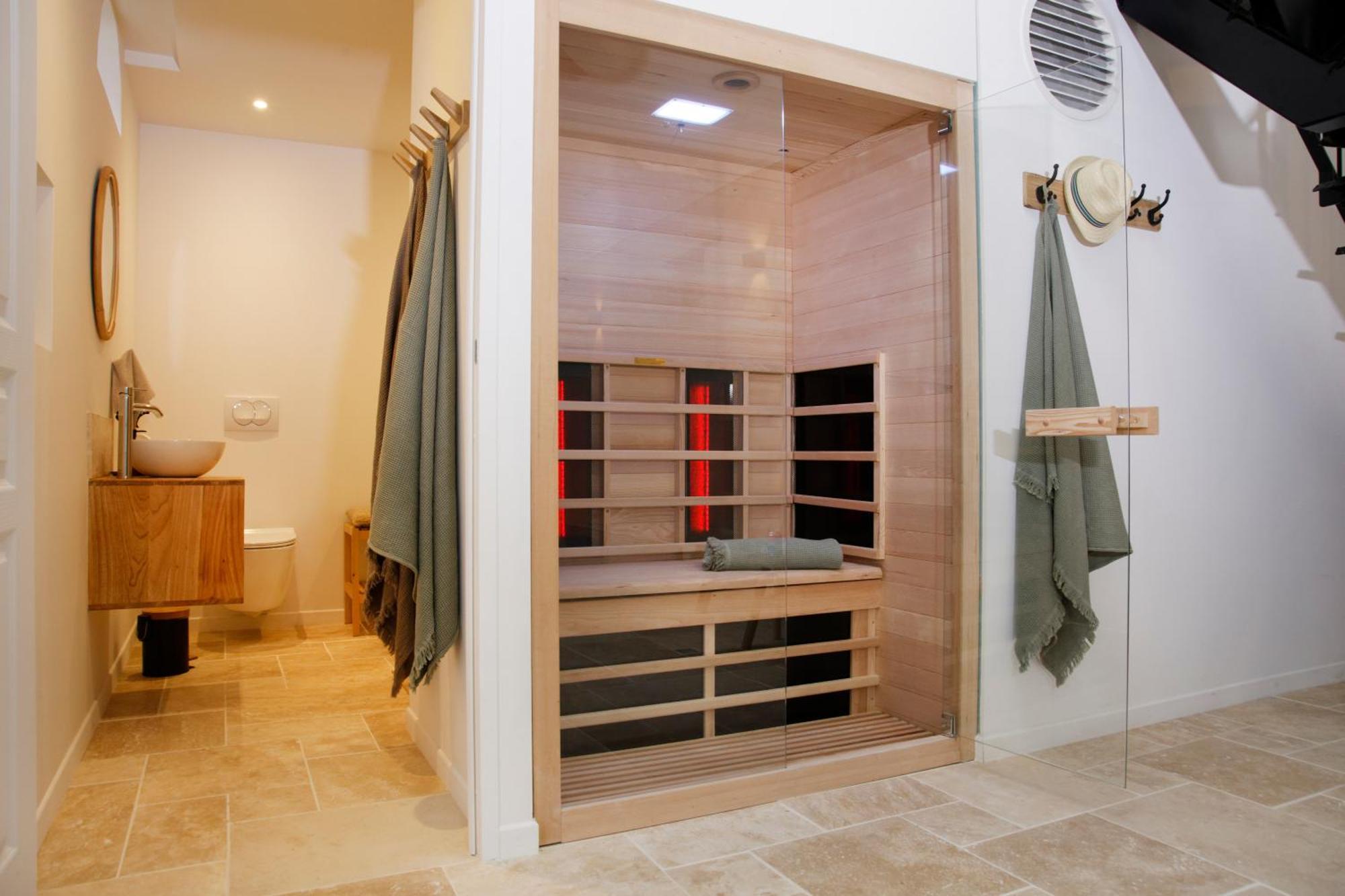 Le Domaine De Soani - Piscine Interieure, Jacuzzis & Sauna Adult Only Saint-Évarzec 외부 사진