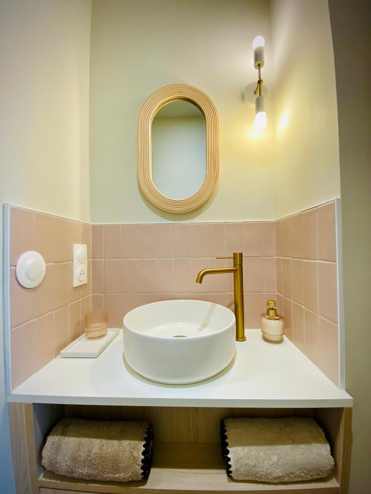 Le Domaine De Soani - Piscine Interieure, Jacuzzis & Sauna Adult Only Saint-Évarzec 외부 사진